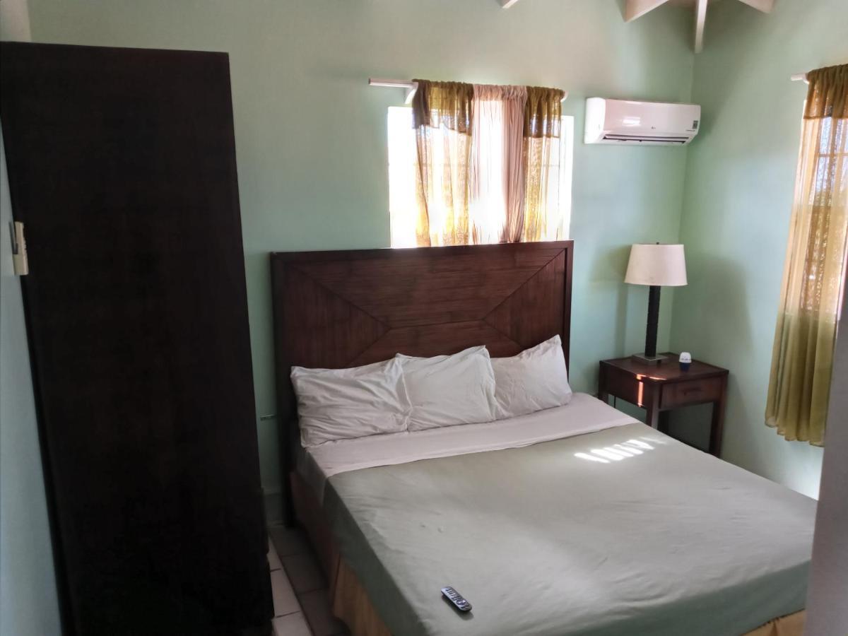 Aanola Villas Castries Exterior photo